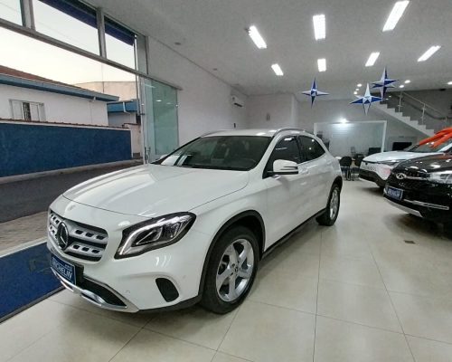 mercedes_benz_GLA_ 200_Style_ 2018_grupo_michelin_botucatu_sp_7