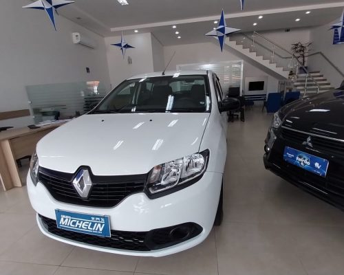 renault-sandero-autentique-2018-grupo-michelin-botucatu (1)
