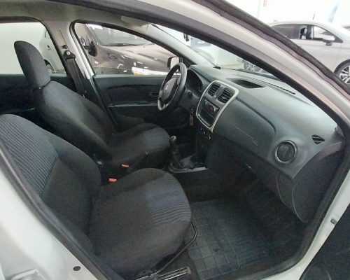 renault-sandero-autentique-2018-grupo-michelin-botucatu (2)