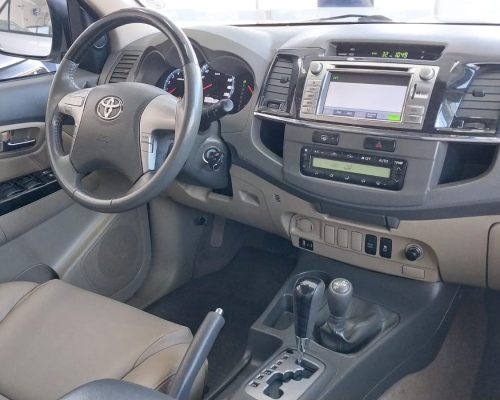 toyota_hilux_SW4_SRV_2013_grupo_michelin_botucatu_sp_10